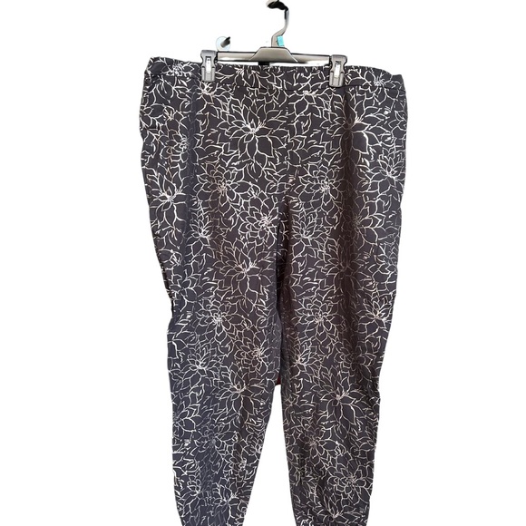 Isaac Mizrahi Live! Sz 26 Tall 24/7 Stretch Ankle-Length Foil Pant - Picture 3 of 4